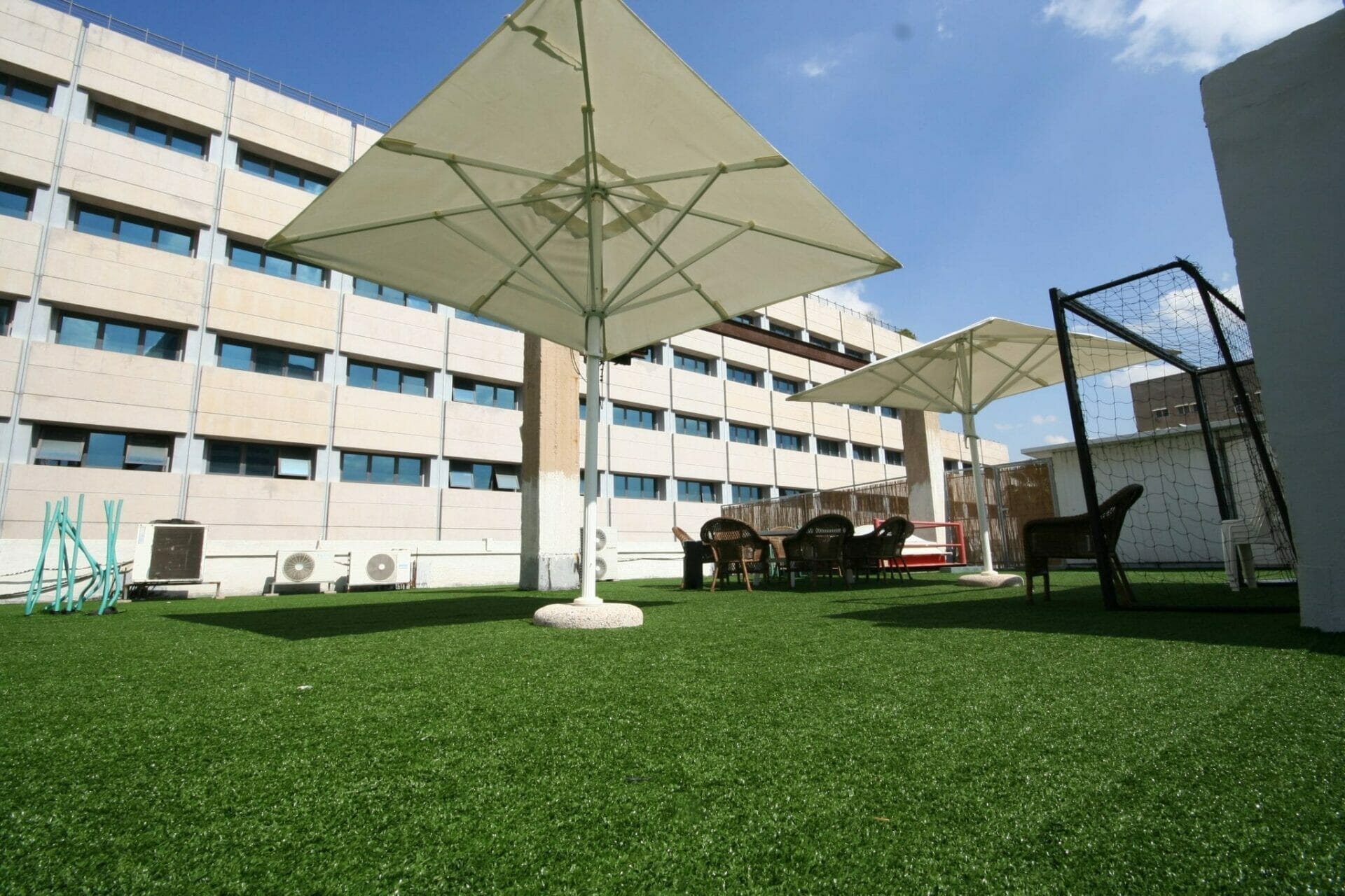דשא סינטטי למרפסת